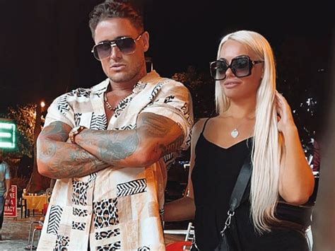 stephen bear girlfriend twitter